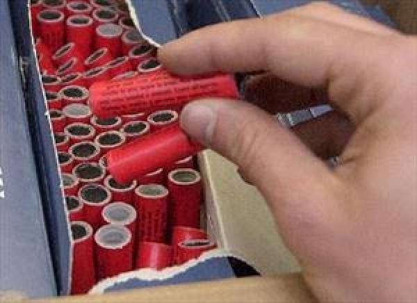 Εχασε 3 δάχτυλα από κροτίδα στη Φοινίκη