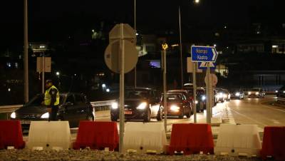 Αμετακίνητοι στα μπλόκα οι αγρότες: Σημειωτόν η επιστροφή των εκδρομέων (βίντεο)