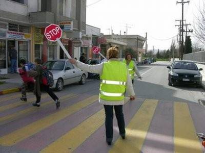 Αλ. Χαρίτσης: Επιστρέφουν στους δήμους περισσότεροι από 500 σχολικοί φύλακες