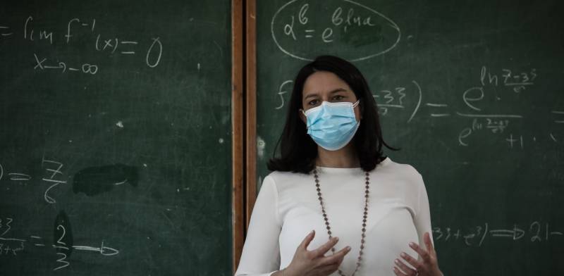 Κεραμέως για εισαγωγικό: Ο ΣΥΡΙΖΑ θέλει να μπαίνουν οι μαθητές στα ΑΕΙ με βαθμό 1