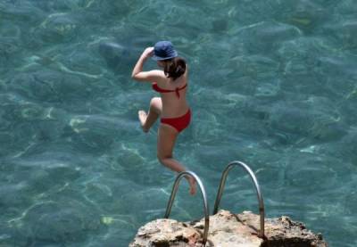 Οι πρώιμοι καύσωνες του Ιουνίου γίνονται ολοένα συχνότεροι στην Ελλάδα, σύμφωνα με το Εθνικό Αστεροσκοπείο Αθηνών