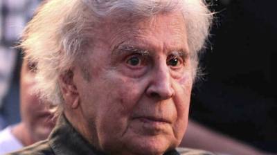 Επίθεση αγνώστων στο σπίτι του Μίκη Θεοδωράκη (Φωτό)