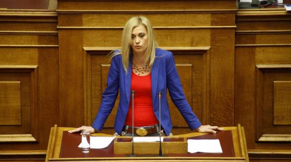 Ραχήλ Μακρή: Μέτρα λιτότητας από μένα δεν θα περάσουν - Ραντεβού στα γουναράδικα