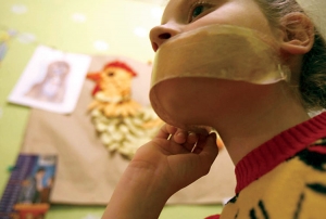 Σύντομα το πόρισμα για τη νηπιαγωγό που φίμωνε μαθητές