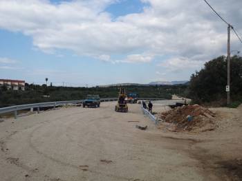 Αγανάκτηση στο Μάραθο για το γεφύρι της... Αρτας