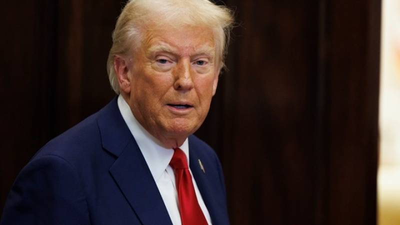 Ντ. Τραμπ: Αν η συνάντηση με τον Ζελένσκι «πάει καλά», μπορεί να ακολουθήσει μία με τον Πούτιν