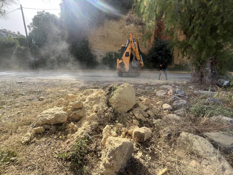 Κατολίσθηση στη Μικρή Μαντίνεια (βίντεο+φωτογραφίες)