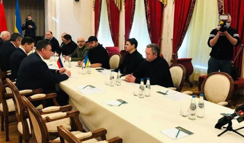 Πόλεμος στην Ουκρανία: Ξεκίνησαν οι κρίσιμες συνομιλίες Μόσχας - Κιέβου