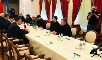 Πόλεμος στην Ουκρανία: Ξεκίνησαν οι κρίσιμες συνομιλίες Μόσχας - Κιέβου