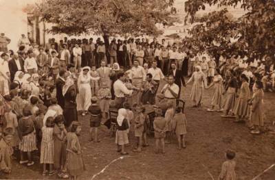 “Εδώ είν’ αλώνι για χορό” με το Λύκειο Ελληνίδων Καλαμάτας στο Αρχαίο Θέατρο Επιδαύρου