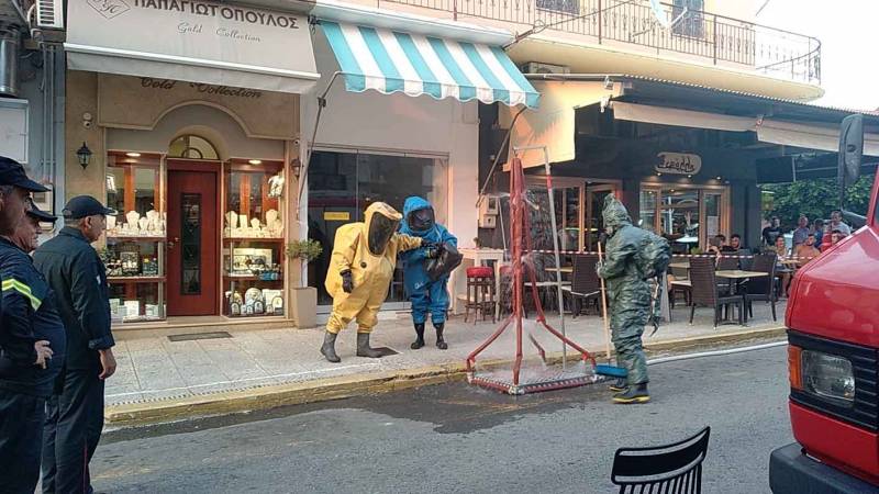 Περιπέτεια σε κοσμηματοπωλείο στην Κυπαρισσία: Έστειλαν φάκελο με ύποπτη σκόνη (βίντεο)