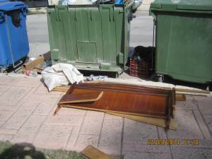 Δήμος Σπάρτης: Σκουπίδια και... "σκουπίδια" (φωτογραφίες)