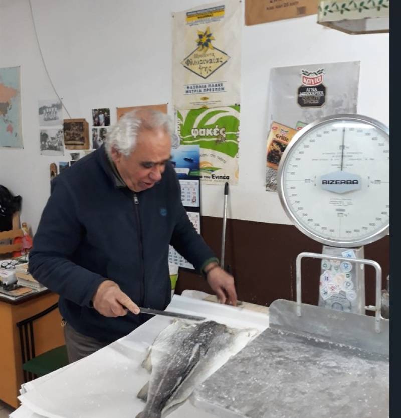 Τέλος εποχής για το παραδοσιακό μπακάλικο “Σταθάκη” στο Ιστορικό Κέντρο Καλαμάτας