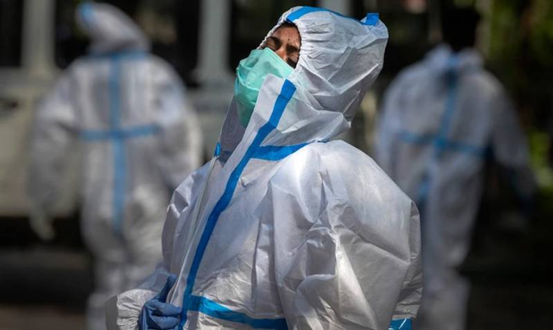 Ινδία: Ακόμη 911 νεκροί από κορονοϊό - Πάνω από 43.000 κρούσματα σε ένα 24ωρο