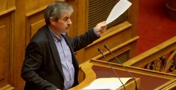 Πετράκος: «Η χώρα είναι ήδη  χρεοκοπημένη από το 2010»