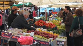 Μεταφέρεται την Τρίτη η λαϊκή της Καλαμάτας λόγω Πρωτοχρονιάς