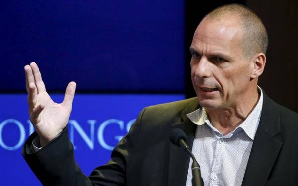 Κεντρικός ομιλητής σε εκδήλωση του συνεδρίου European Business Forum ο Βαρουφάκης