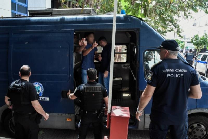 Ναυάγιο στην Πύλο: Eλεύθεροι άλλοι 4 επιζώντες από τους αθωωθέντες της δίκης της Καλαμάτας