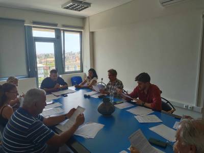 Σχολές "Φάρις": Μειώσεις στα δίδακτρα για τα παιδιά - Αυξήθηκαν για τους ενήλικες