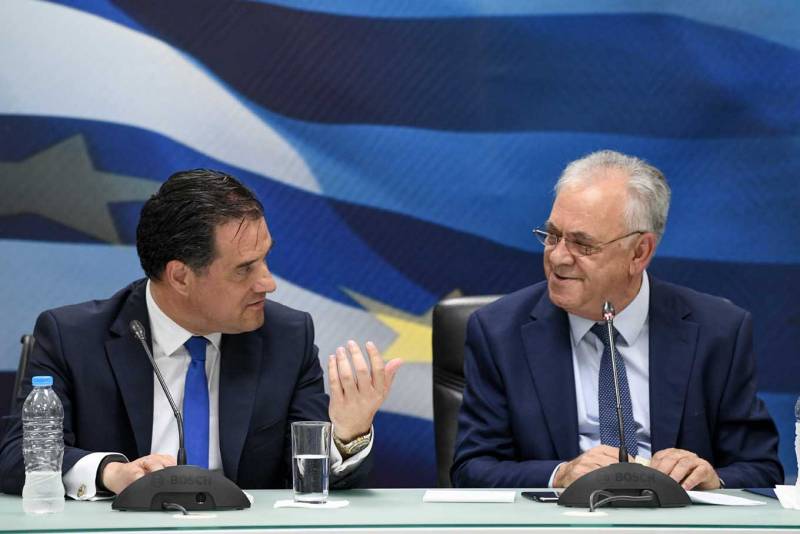 Άδωνις Γεωργιάδης: "Δεν απαξιώνω το έργο των προκατόχων μου"