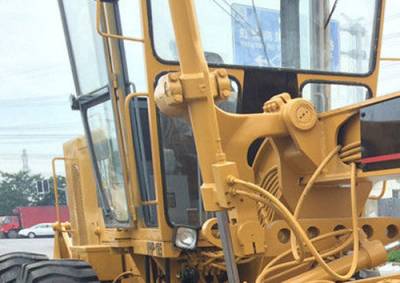 Ρουμάνοι έκλεψαν πετρέλαιο από μπουλντόζα στις Ράχες Κυπαρισσίας