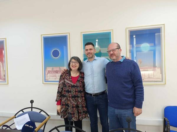 Τραγούδια από όλο τον κόσμο και χορευτικές εκπλήξεις στη συναυλία από το «Μελίφωνο» στο Μέγαρο Χορού