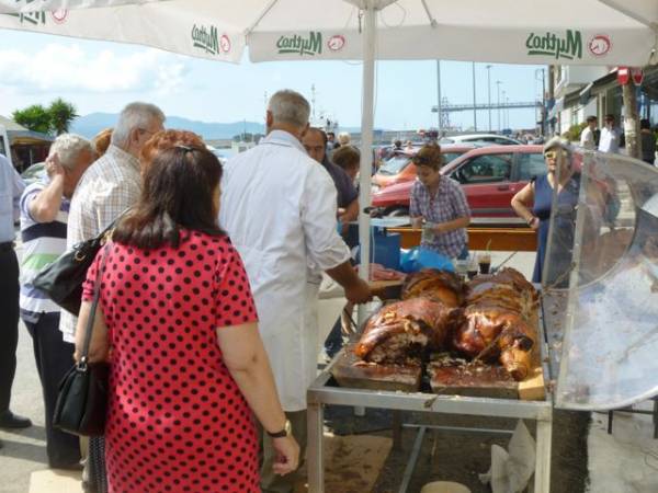 Η Καλαμάτα “τίμησε” την γουρνοπούλα (βίντεο)