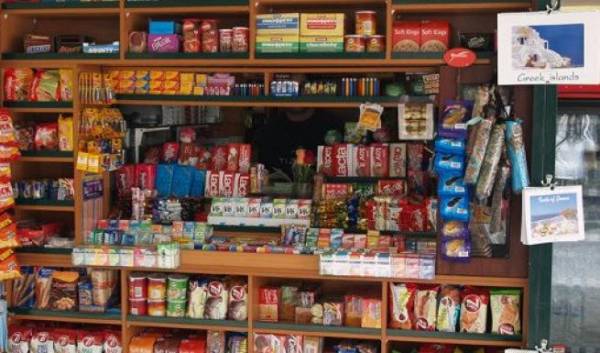 Εκλεψαν τσιγάρα και κάρτες κινητής τηλεφωνίας από περίπτερο στη Μεγαλόπολη