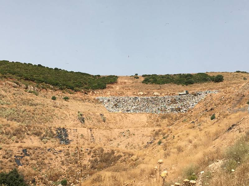 Συνάντηση κατοίκων με τον Λεβεντάκη για τη χωματερή στο Αλιμάκι