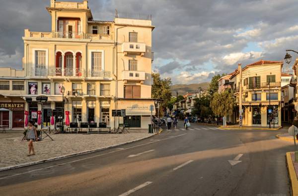 Με ορίζοντα τις εκλογές ή το μέλλον της Καλαμάτας; 