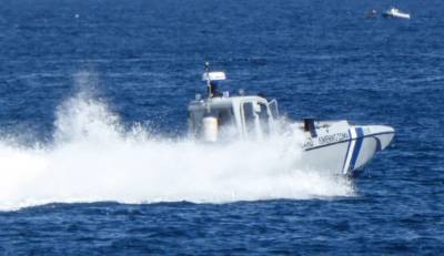 Ναυάγιο με 100 μετανάστες κοντά στην Πάρο