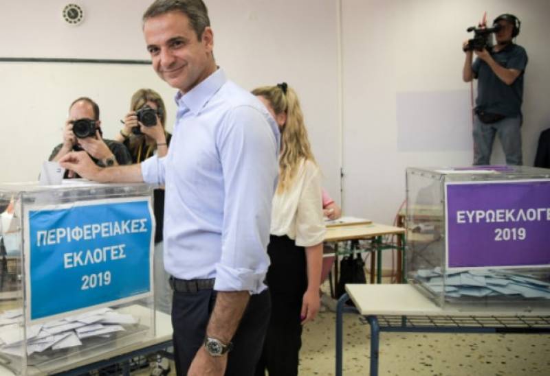 Κ. Μητσοτάκης: Οι πολίτες να συμμετέχουν στη γιορτή της Δημοκρατίας (Βίντεο)