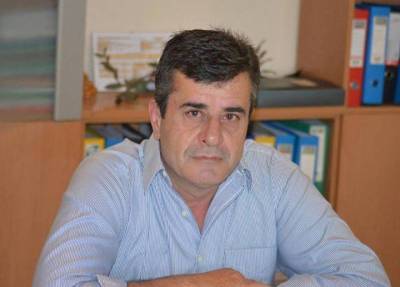 Πολιτική μνήμη αλά Καρβελικά, και το νερό... τιμολόγιο πολυτελείας