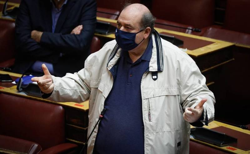 Φίλης: Κάποιοι έχουν μπερδέψει στο Ελληνικό Ανοικτό Πανεπιστήμιο την έρευνα με την ιδεολογία