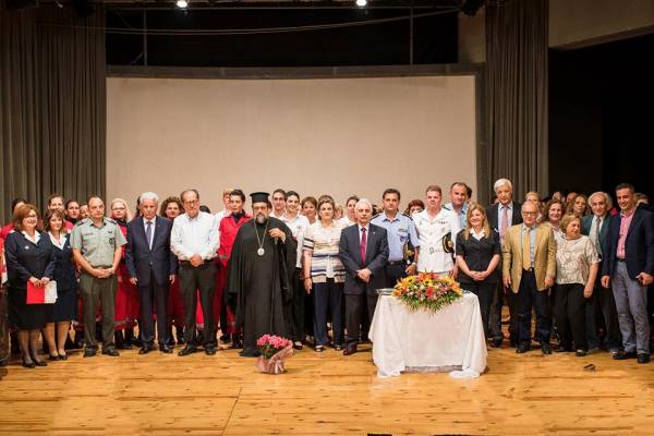 Απονομή πτυχίων και διακρίσεων στον Ελληνικό Ερυθρό Σταυρό Καλαμάτας (βίντεο)