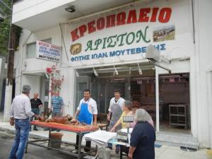 Γουρνοπούλες σε κάθε γωνιά της Καλαμάτας