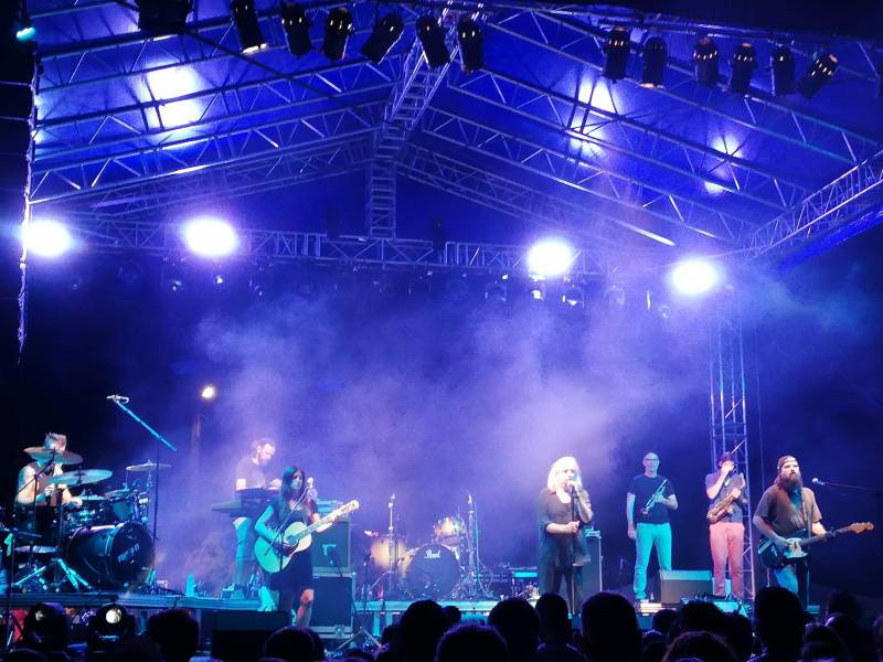 Τα... έσπασαν Αγγελάκας - Παυλίδης στην πρεμιέρα του 11ου Φεστιβάλ Δρόμου Καλαμάτας (βίντεο)