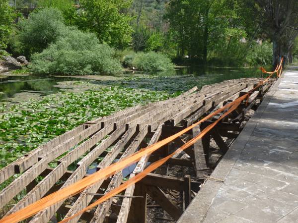 Αποκατάσταση εξεδρών στις πηγές του Παμίσου
