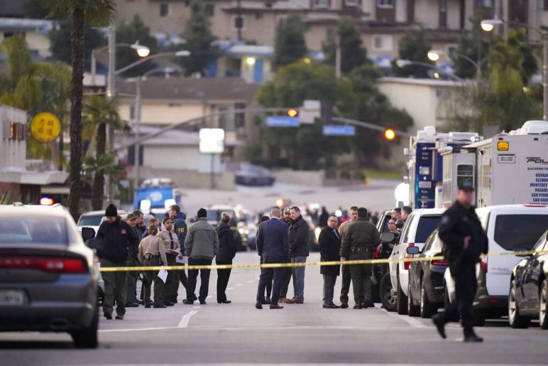 Αυτοκτόνησε ο δράστης για το μακελειό στην Καλιφόρνια - Μεσίστιες οι σημαίες