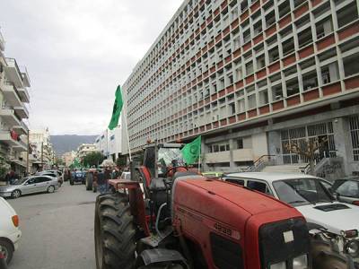 Ετοιμάζουν πορεία με τρακτέρ στην Καλαμάτα