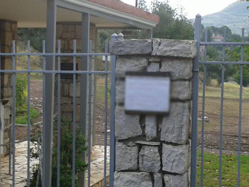 Αδεια για στέγαστρο πάρκινγκ στην Αρχαία Μεσσήνη