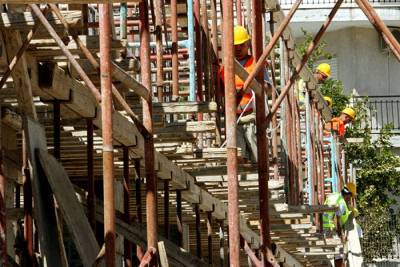 Παραμένει χαμηλά η οικοδομή σε Μεσσήνη και Οιχαλία