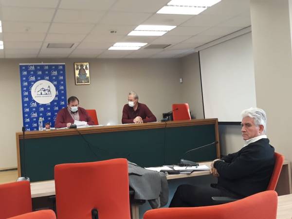 Δήμος Καλαμάτας: Ενστάσεις για υποστήριξη με υπαλλήλους μέσω Αναπτυξιακής