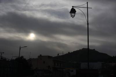 Εκρηκτικό κοκτέιλ υψηλών θερμοκρασιών και αφρικανικής σκόνης – Πότε θα καθαρίσει η ατμόσφαιρα (βίντεο)