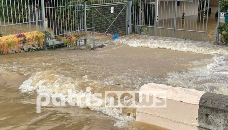 Κακοκαιρία «Μπάλλος»: Ποτάμια οι δρόμοι στην Ηλεία (Βίντεο)