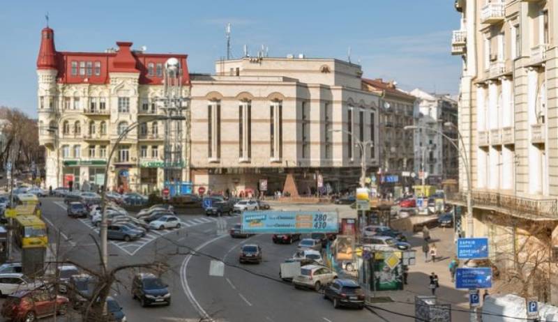 Οι Ουκρανοί "διώχνουν" τον Τσαϊκόφσκι και τον Τολστόι από τους δρόμους τους