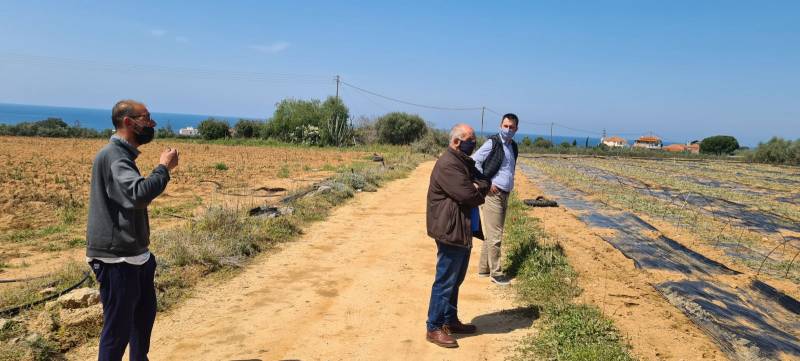 Ο Χαρίτσης στις πληγείσες περιοχές της Τριφυλίας