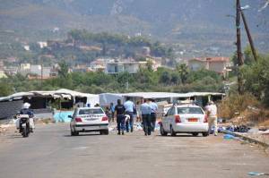 &quot;Κόλλησε&quot; πάλι η διοικητική αποβολή των τσιγγάνων στην Αγία Τριάδα