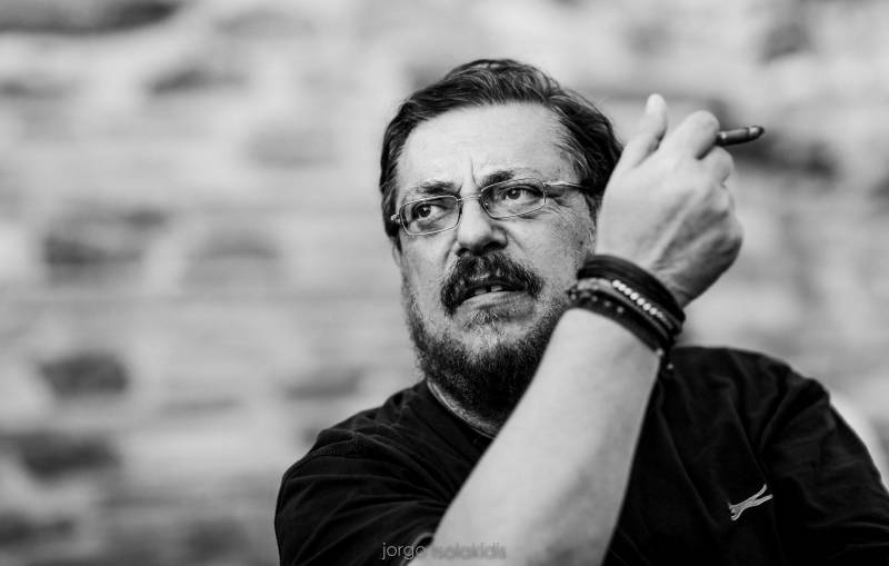 Λαυρέντης Μαχαιρίτσας στην “Ε”: Η Καλαμάτα είναι υπέροχη - Μου θυμίζει την πατρίδα μου