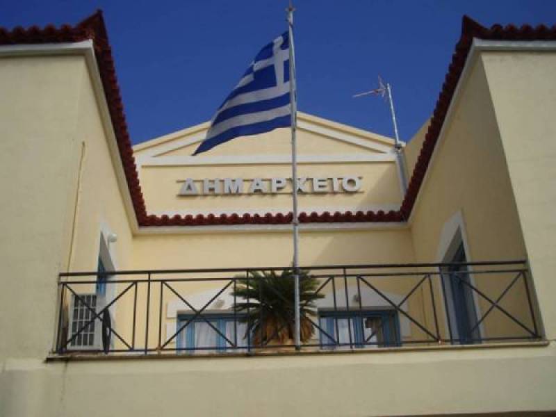 Παρατάσεις έργων στη Δημοτική Επιτροπή Τριφυλίας